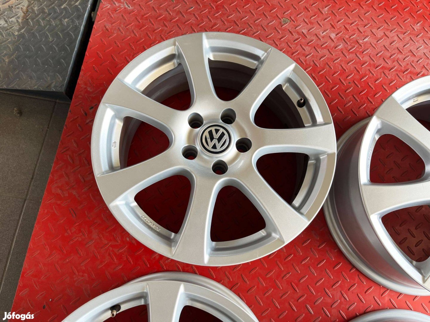 VW 17" 5x112 alufelni szett eladó 17 coll Passat Golf Tiguan CC