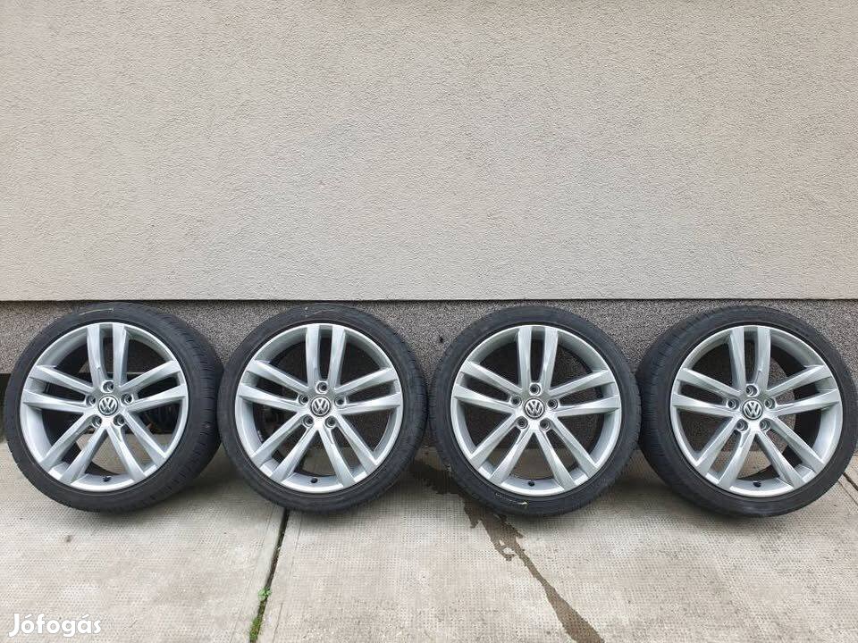 VW 18-as gyári alufelnik (Salvador)