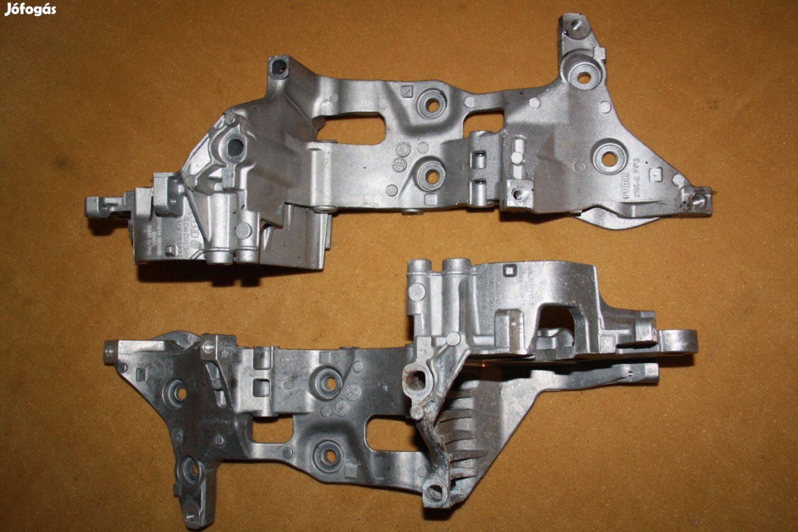 VW 1.6 TDI 2.0 TDI 04L903143B 04L903143D 04L903143E Konzol