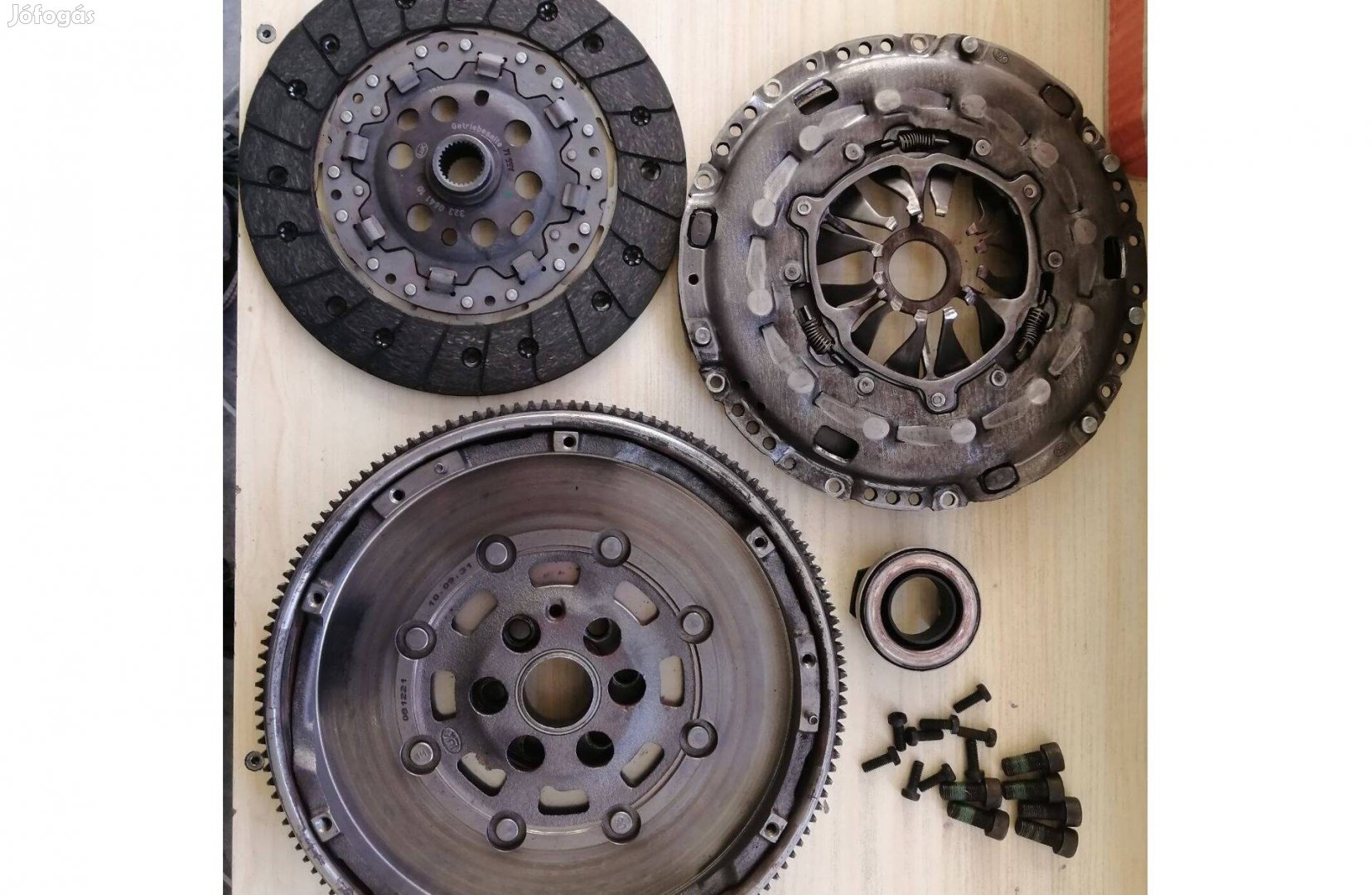 VW 1,9 PD bontott LUK lendkerék kuplung készlettel 415025010