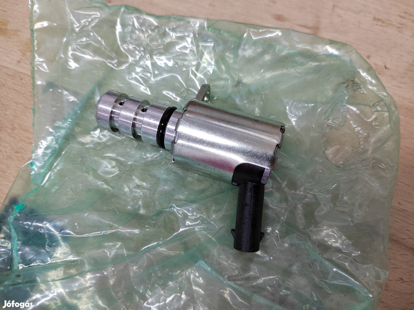 VW 2.0 TFSI vezérműtengely állító szelep 
