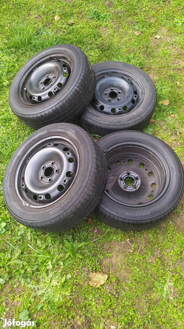 VW 5x100-as acél felnin 185/60R15 nyári szett (4 db) 
