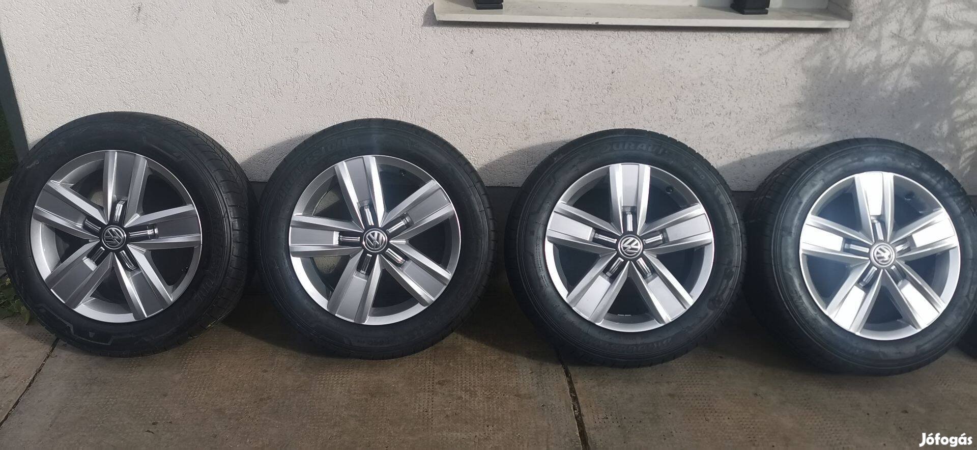 VW 5x120 Gyári alufelni , Bridgestone gumiabroncs R17