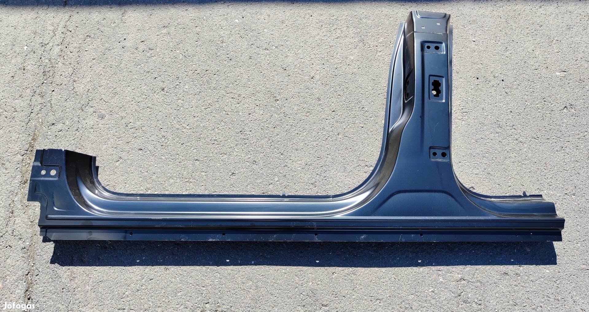 VW Arteon új bal küszöb, B-oszloppal