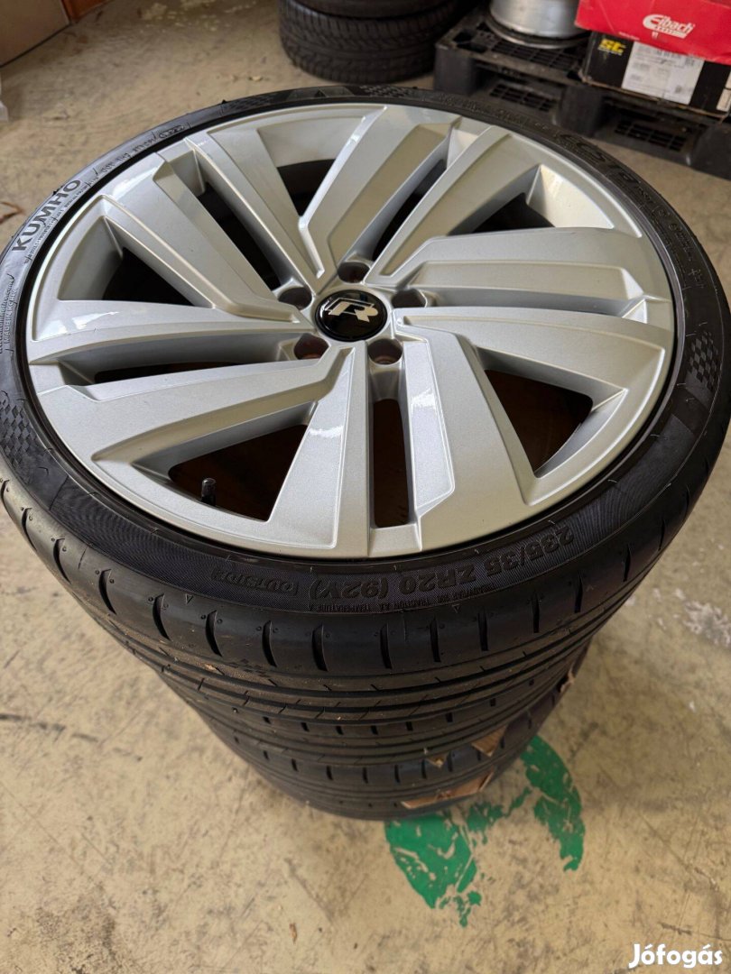 VW Atlas Arteon/Passat B8 gyári szett eladó! 8x20 ET34 5X112 57,1