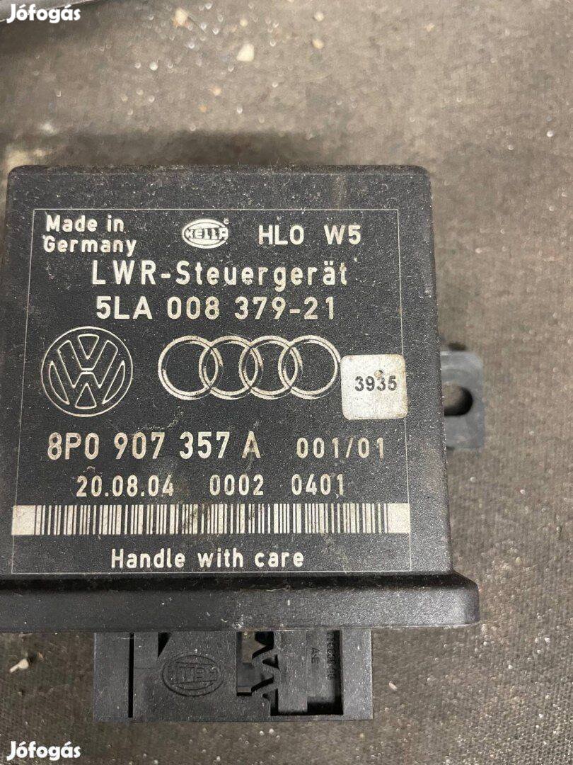 VW Audi Xenon vezérlő elektronika 8P0907357A 5LA008379-21