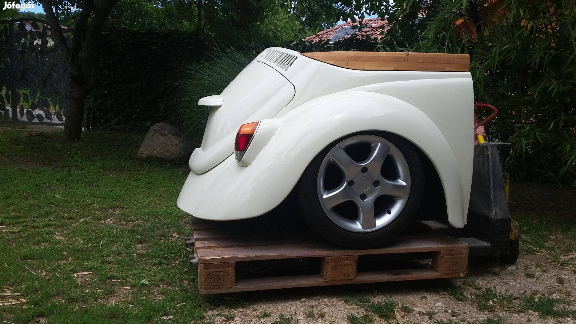 VW Bogár komód szekrény design bútor