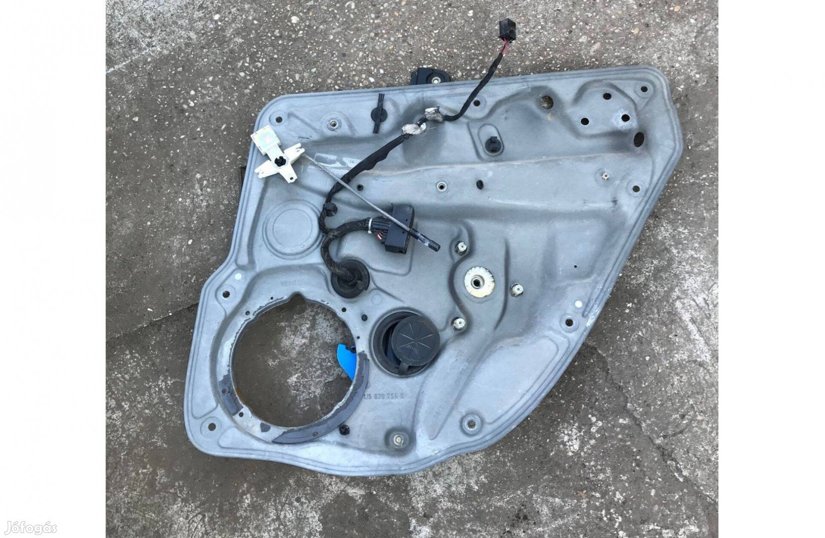 VW Bora / jobb hátsó ablakemelő szerkezet