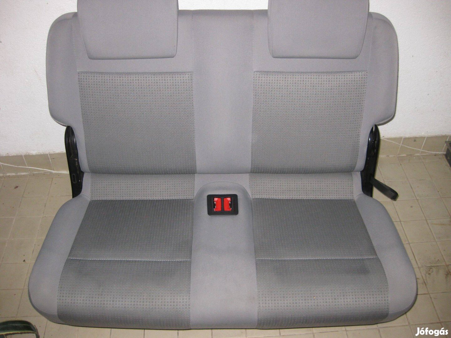 VW Caddy 3. sori ülés eladó