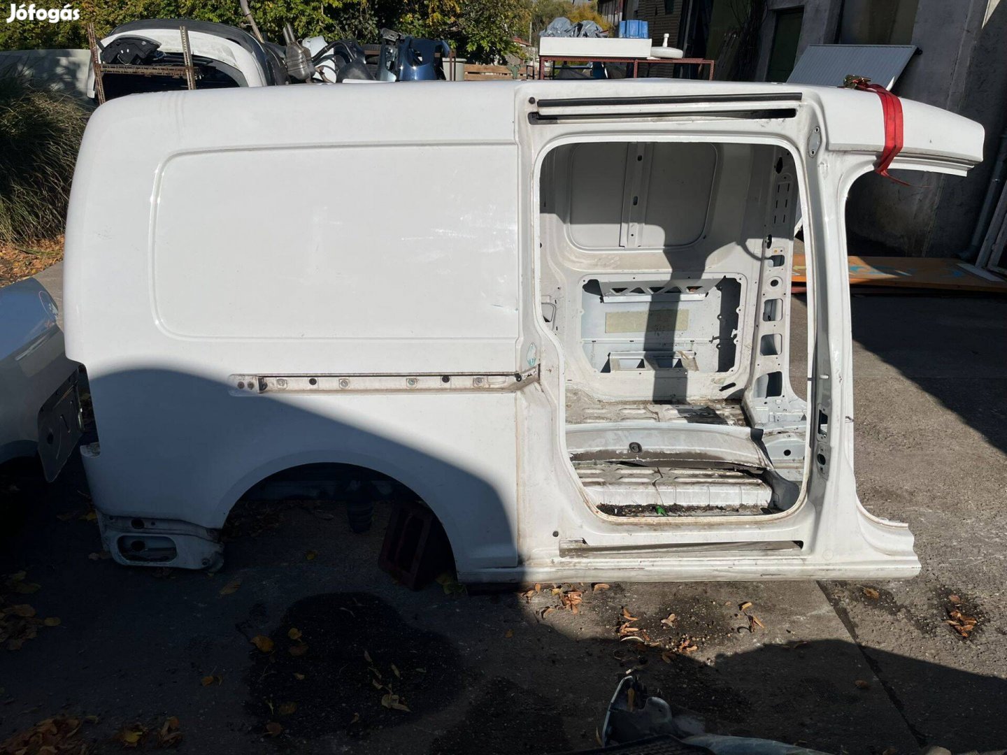 VW Caddy III (2K) Maxi jobb hátsó negyed