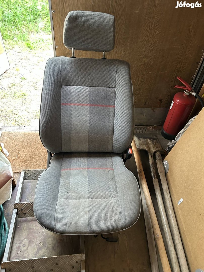 VW Golf 2 hűtőrács és egyéb alkatrészek eladók