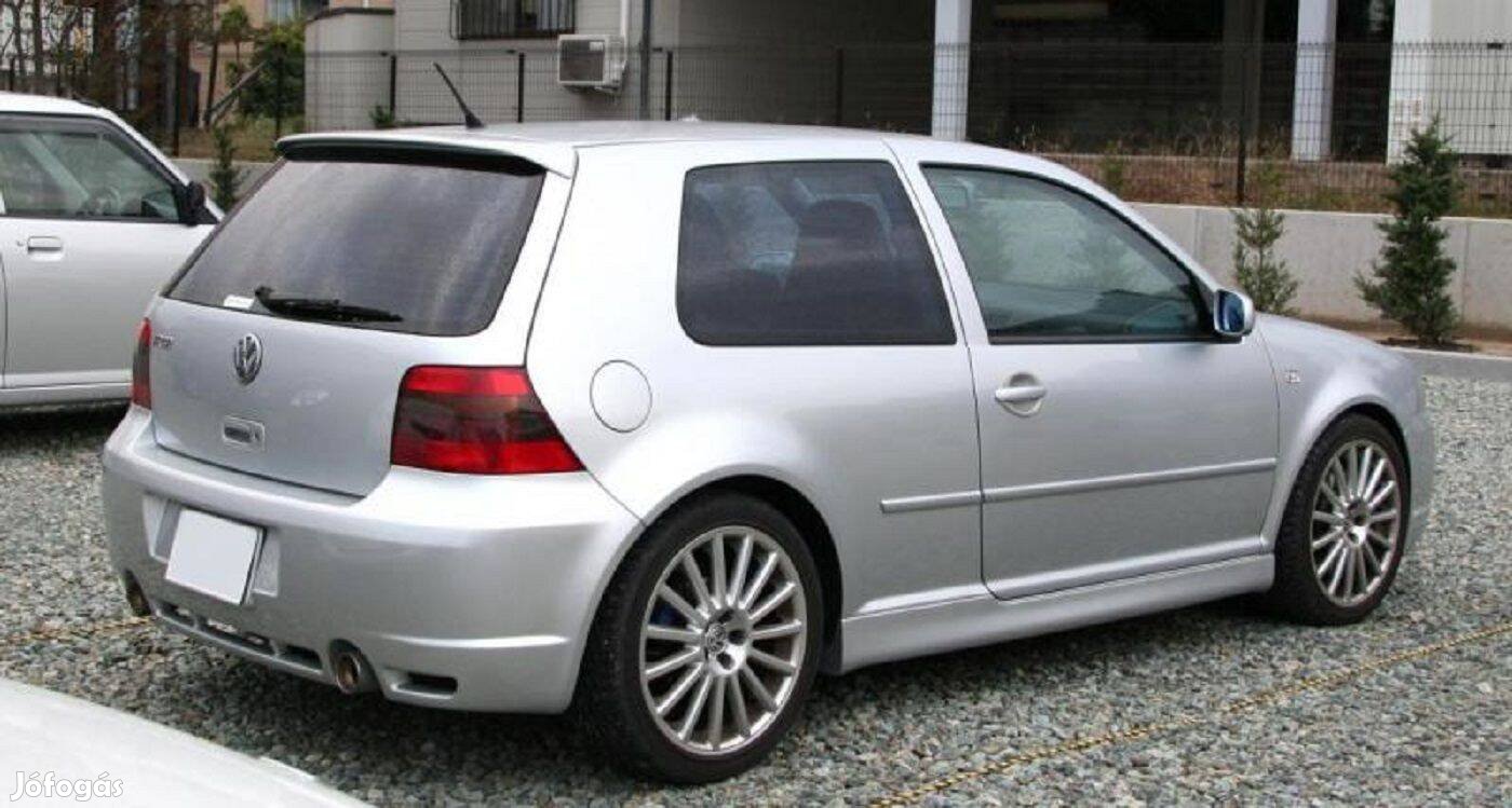 VW Golf 4 R-32 spoiler