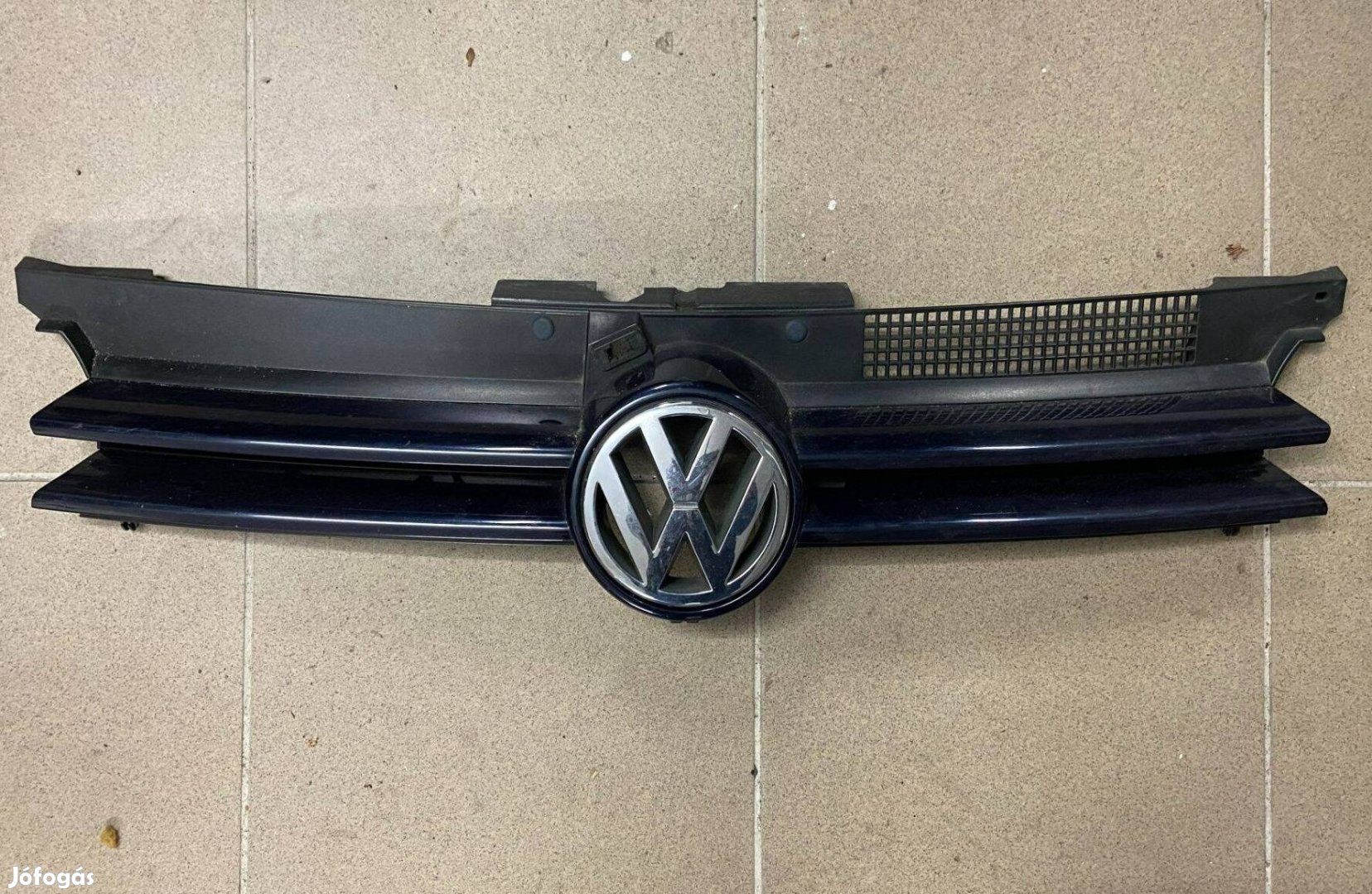 VW Golf 4 , Golf IV Diszrács , Hűtőrács , Kalaptartó (97-03)
