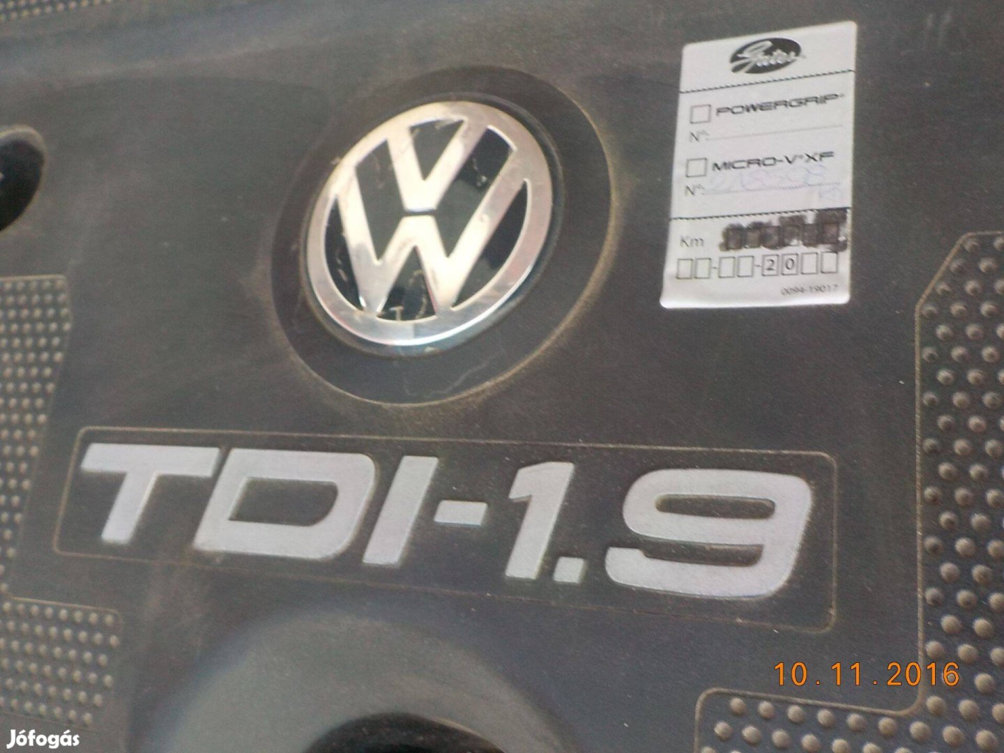 VW Golf 4-es,1999-es,1,9TDI-ről:gyári motorvédő burkolat