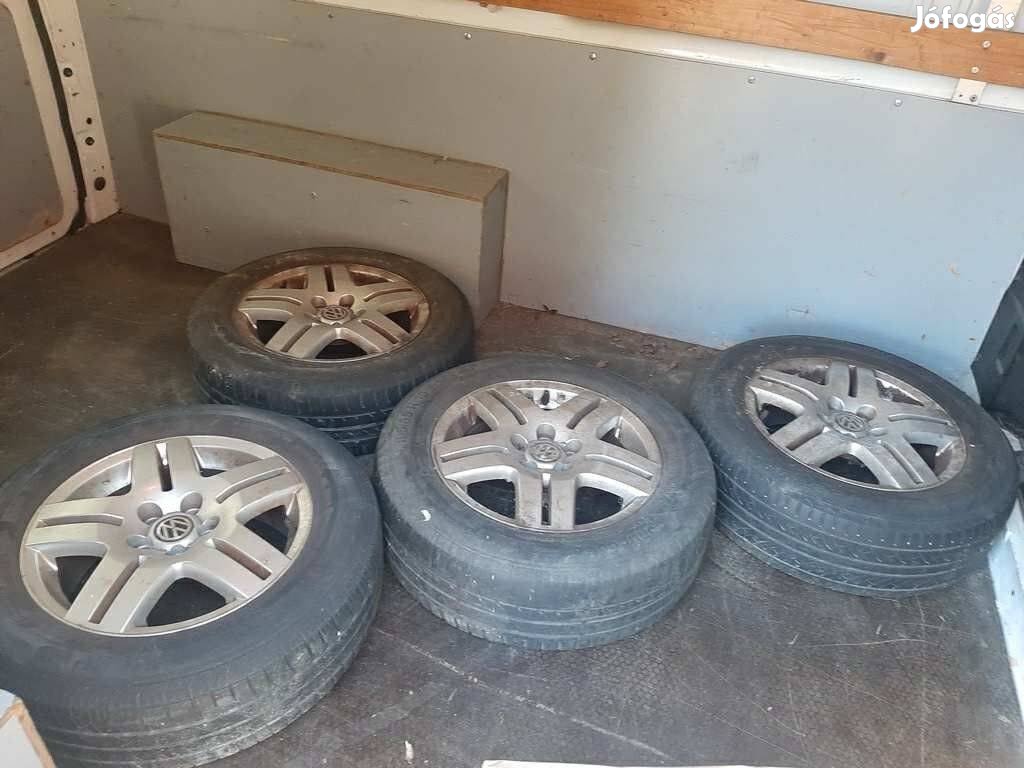 VW Golf 4 gyári alufelni szett eladó
