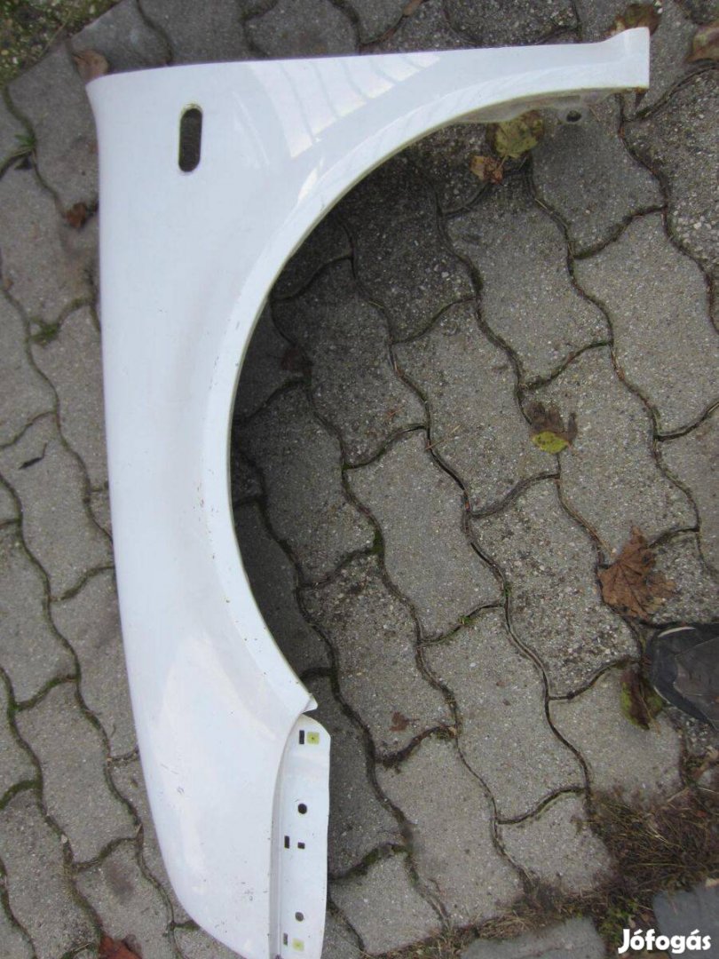 VW Golf 4 sárvédő