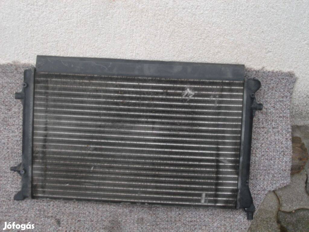 VW Golf 5 Audi A3 vízhűtő 1K0121251DL