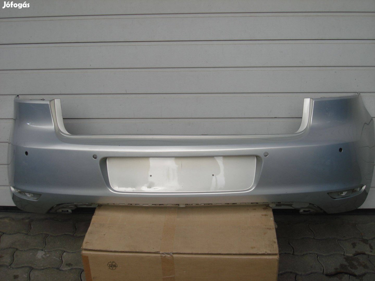 VW Golf 6 4 radaros hátsó lökhárító 5K6807421 2009-től