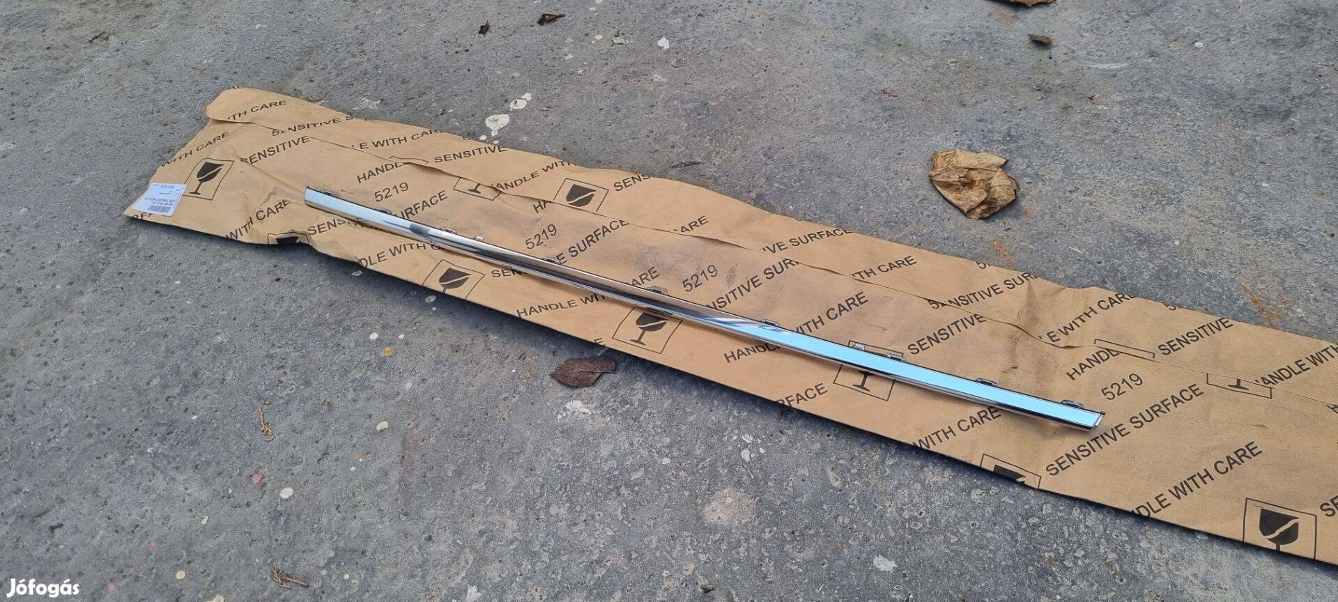 VW Golf 7.5 Első lökhárító chrom léc 5G0853101B