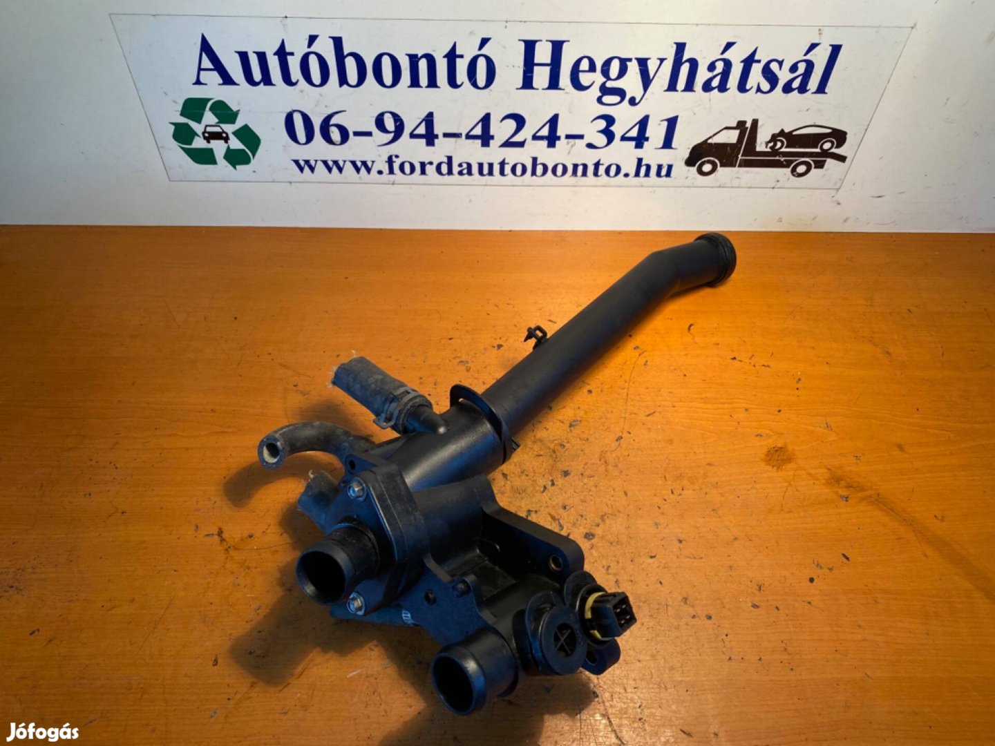 VW Golf III 1.4B termosztátház