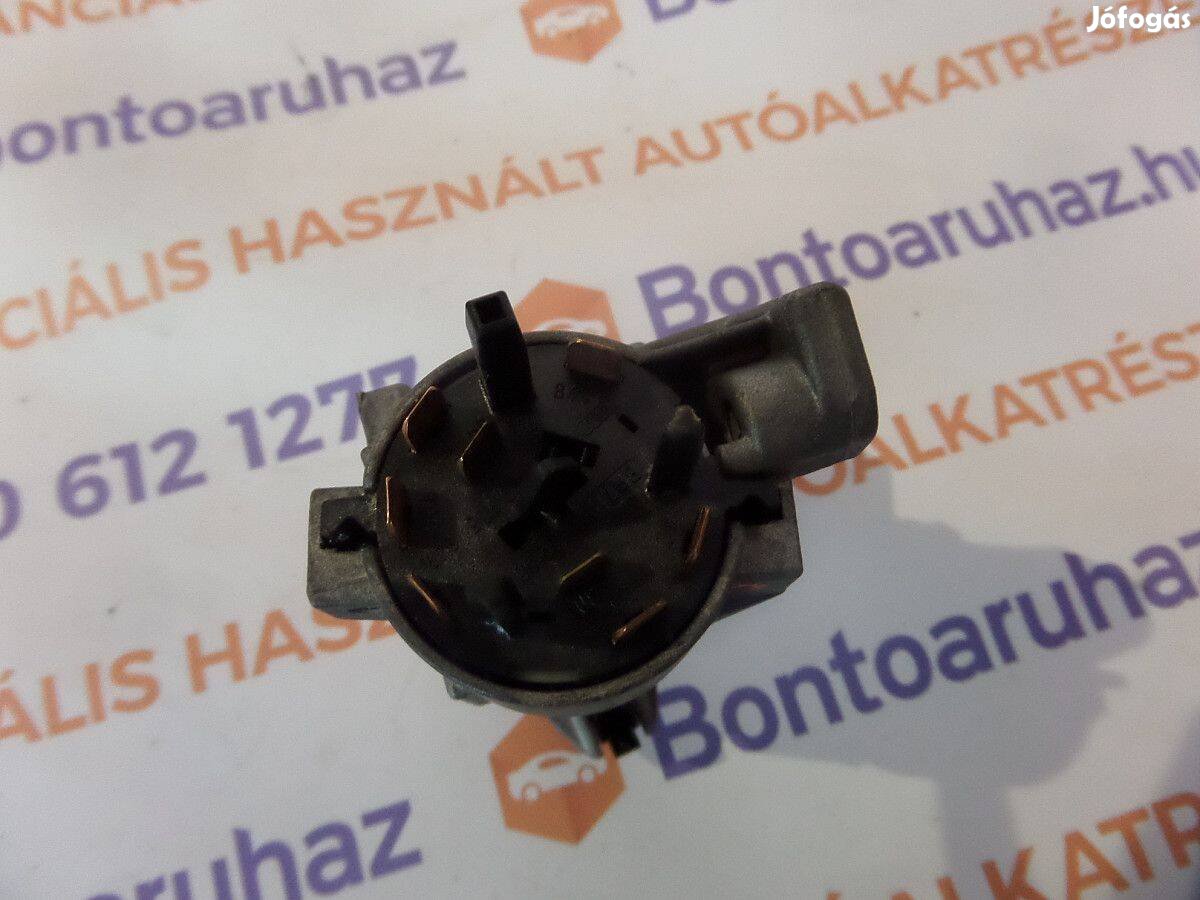 VW Golf IV Eladó bontott gyári gyújtáskapcsoló kulcs nélkül!
