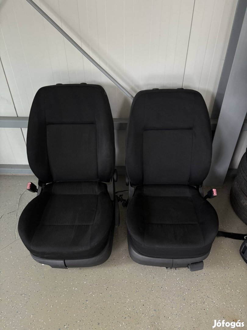 VW Golf IV Első-Hátsó ülés szett