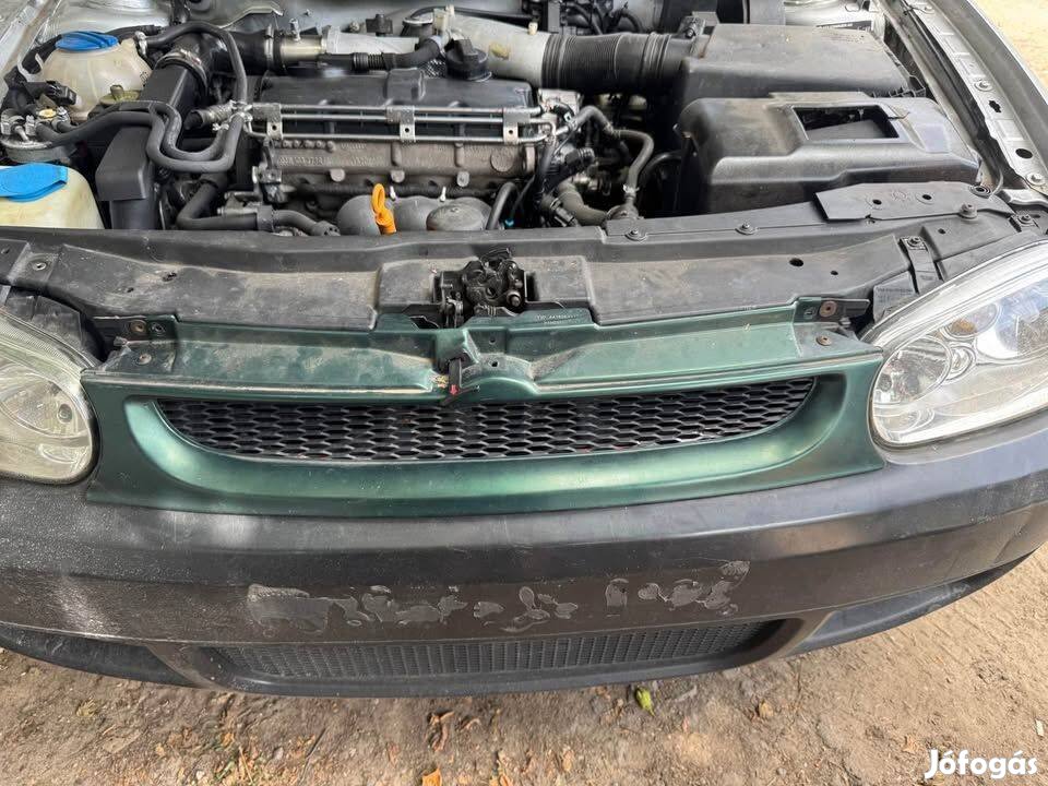 VW Golf IV Kamei rács