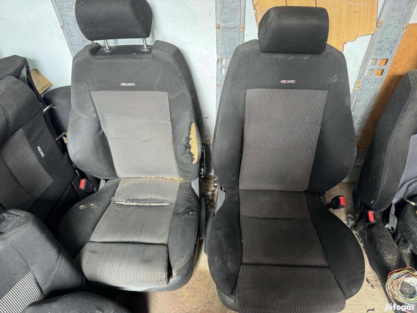 VW Golf IV Recaro ülés szett combtámaszos nem légzsákos, nem fűthető