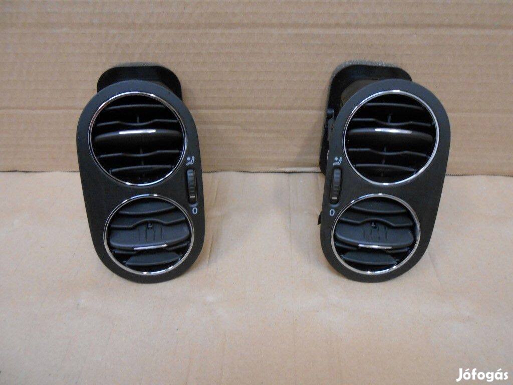 VW Golf Plus 2005-2014-ig műszerfal légbefúvó 5M0819703D, 704D