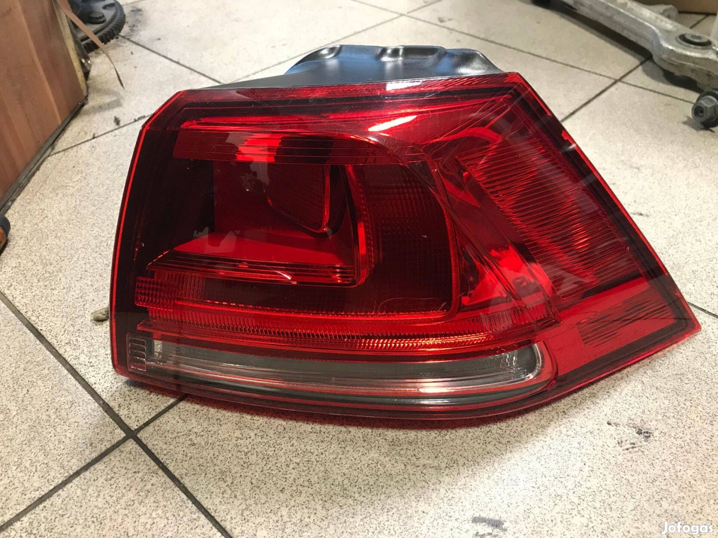 VW Golf VII - jobb hátsó lámpa 5G0 945 096 M