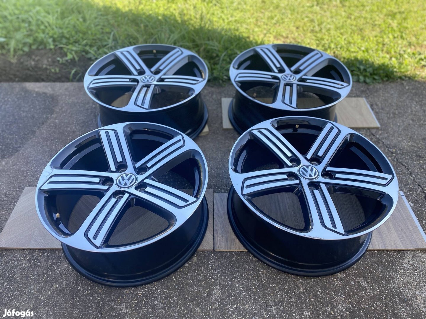 VW Golf VII gyári 18"-os Cadiz alufelni szett 5x112 5G0