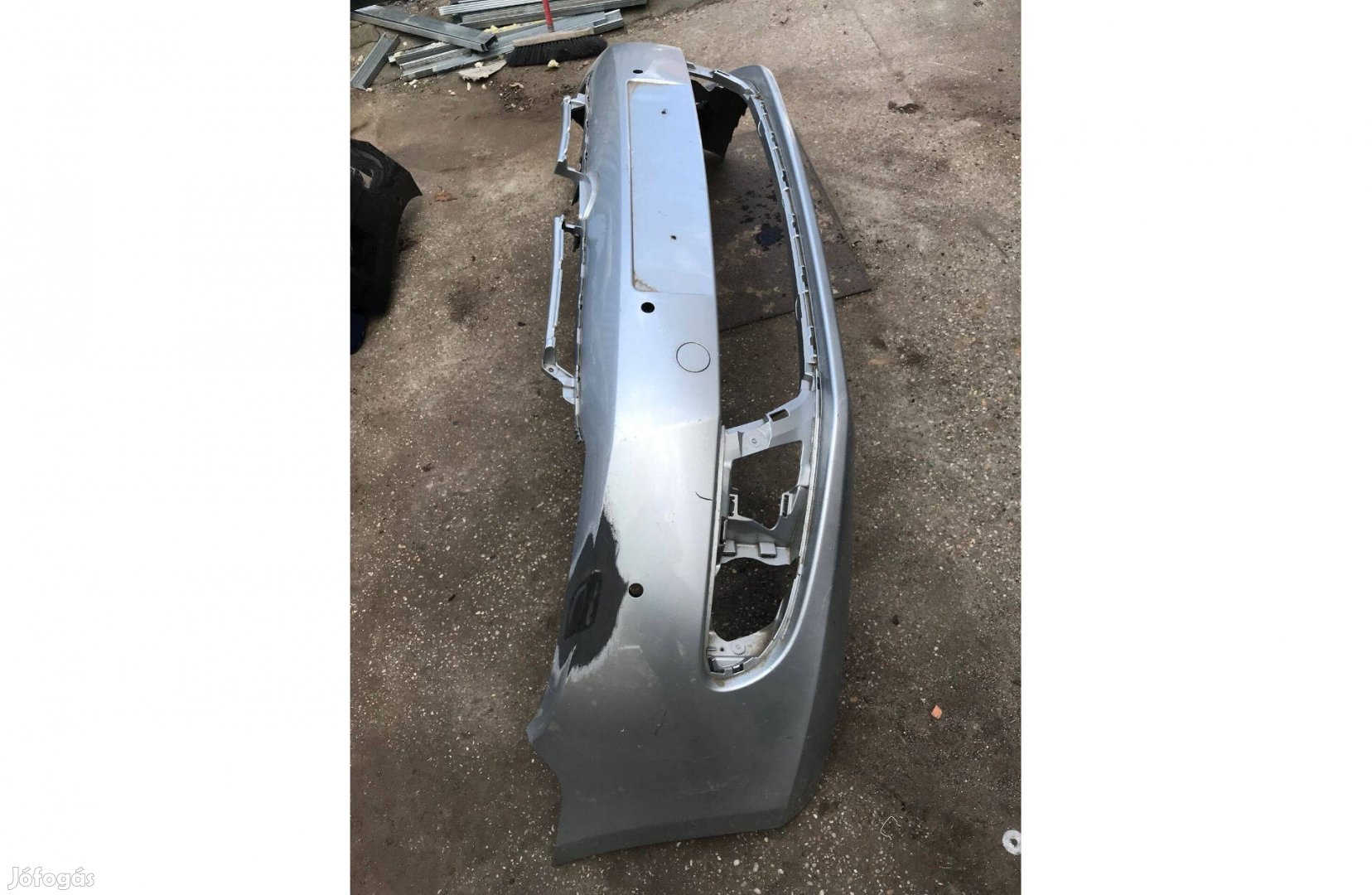 VW Golf VI _ első lökhárító 5K0 807 221