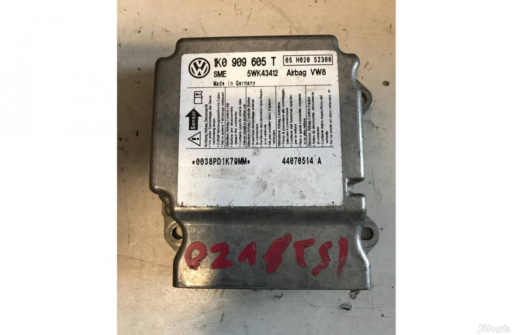 VW Golf V _ légzsákvezérlő 1K0 909 605 T