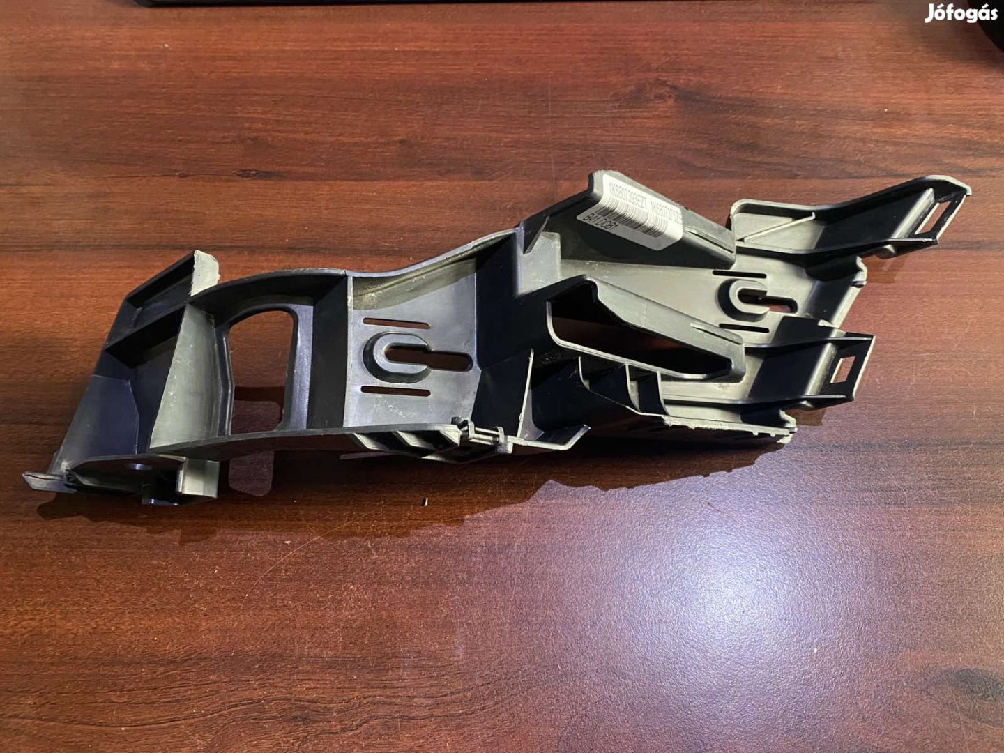 VW Golf bal hátsó lökhárító tartó eladó