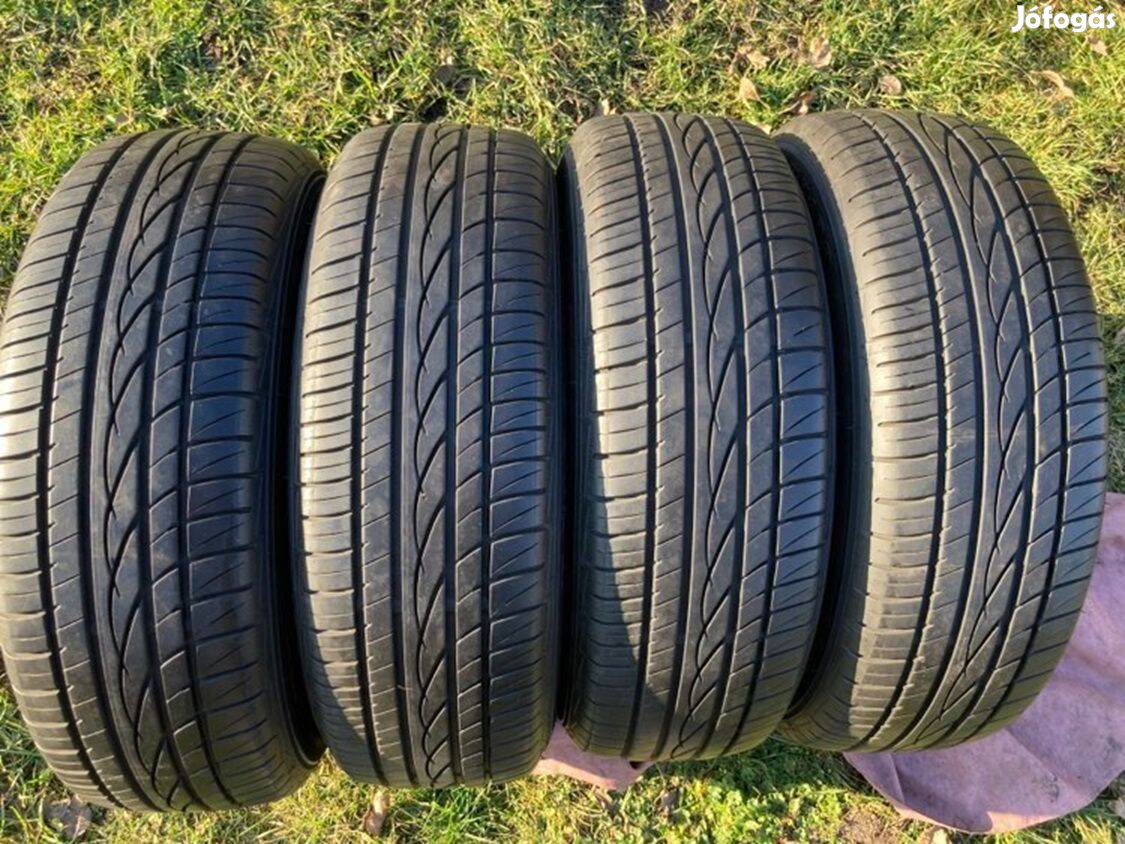 VW Golf kerekek 195/65 R15 nyári gumikkal