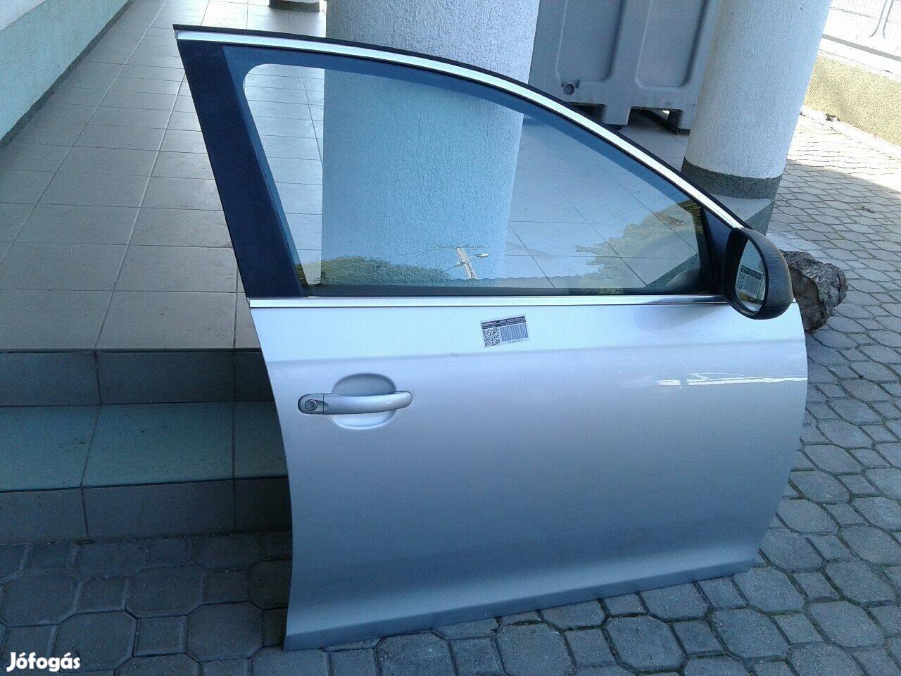 VW Jetta 2005-2010 Jobb első ajtó, több színben 35000.-ft tól
