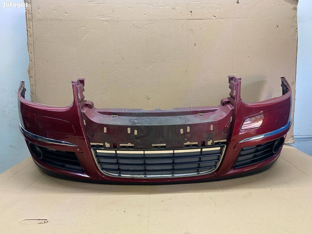 VW Jetta Első Lökhárító (Részeivel)