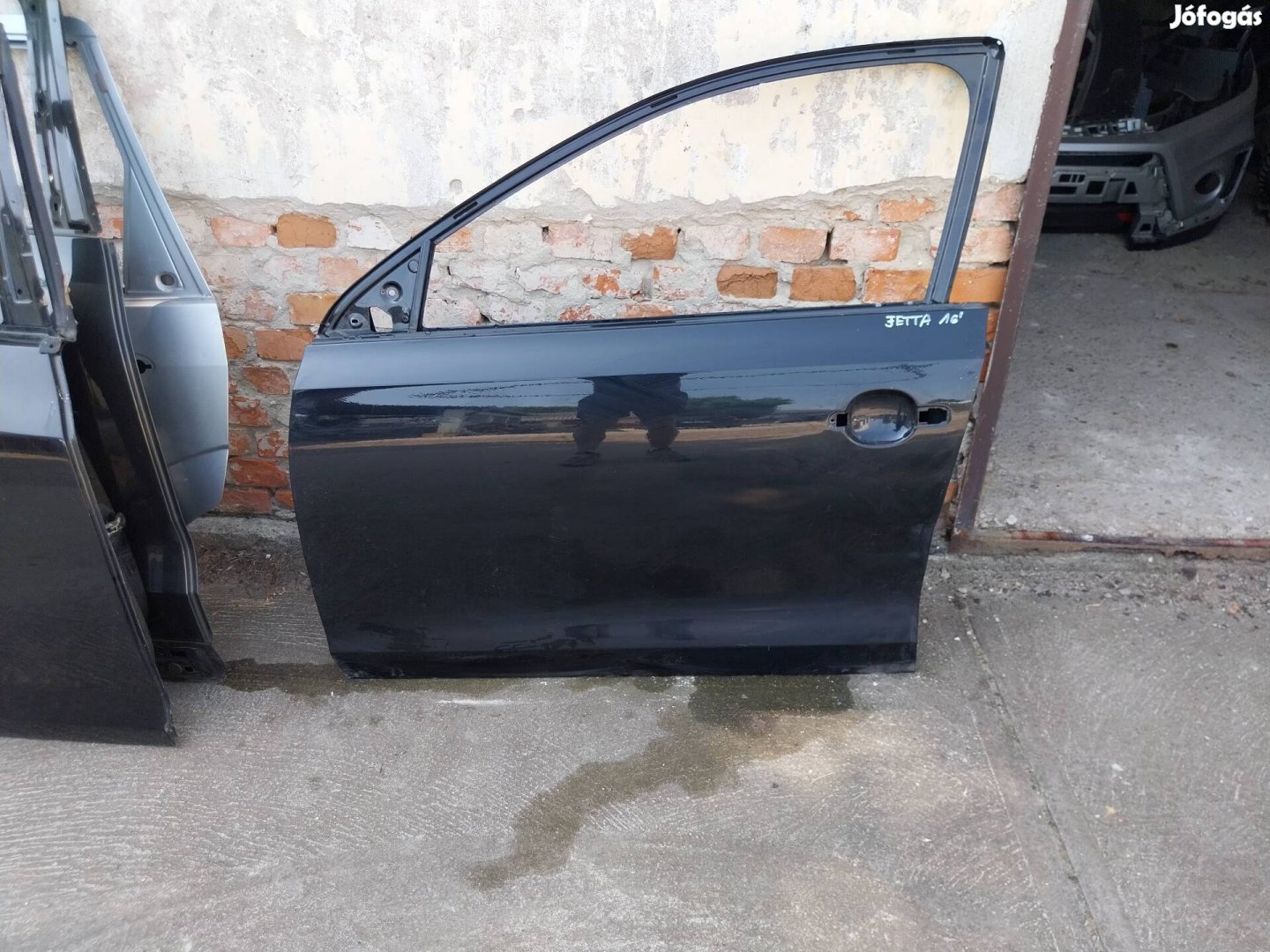 VW Jetta VI bal első ajtó