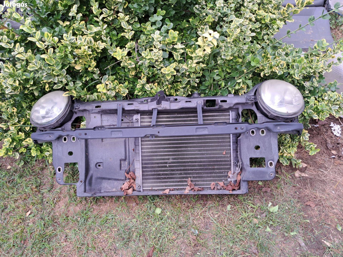VW Lupo homlokfal, hűtősor, lámpa
