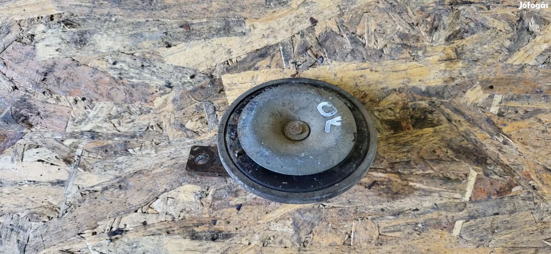 VW NEW BEETLE 98- Univerzális motortér harsona kűrt kürt