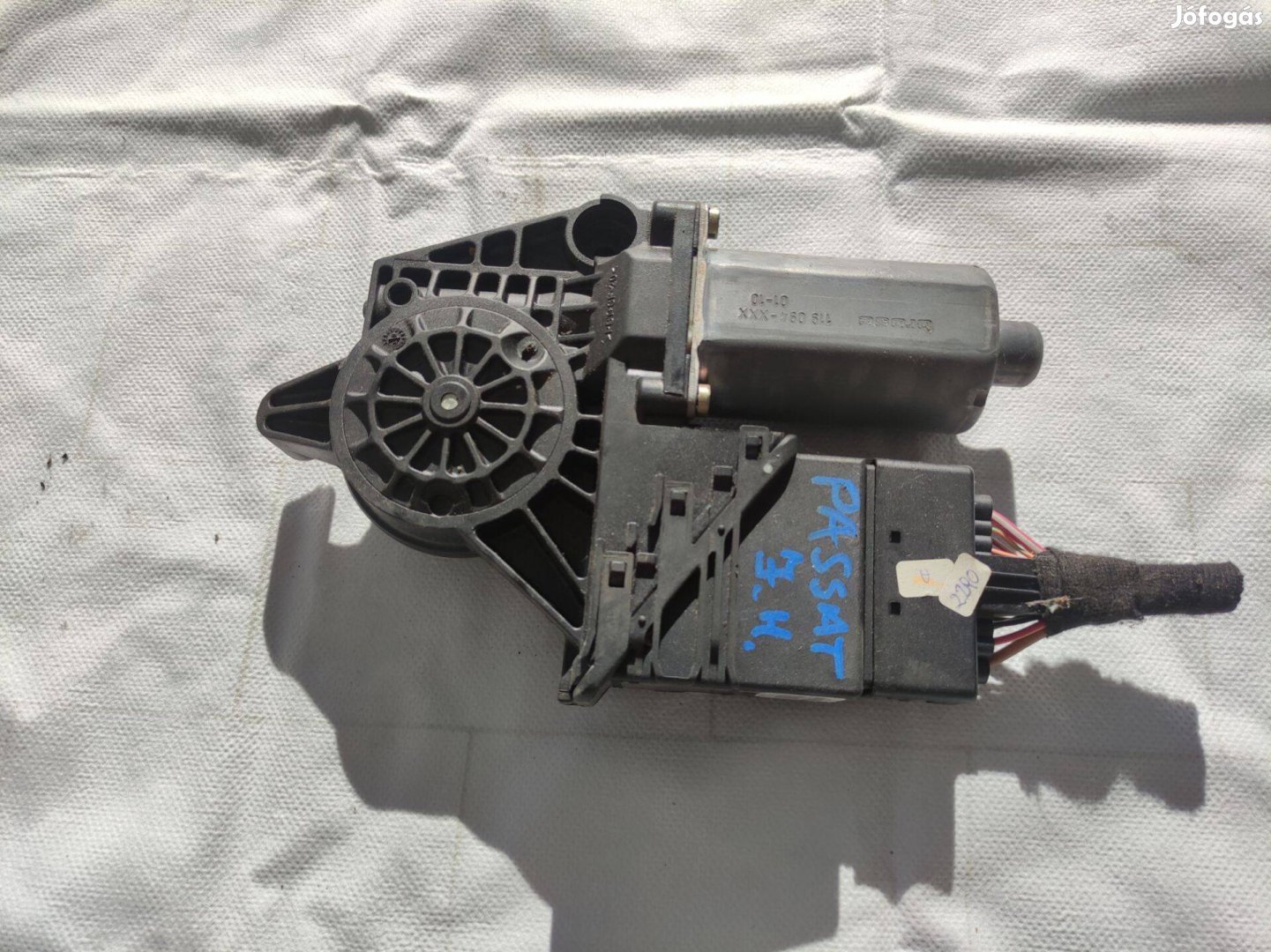 VW Passat B5.5 sedan jobb hátsó ablakemelő motor