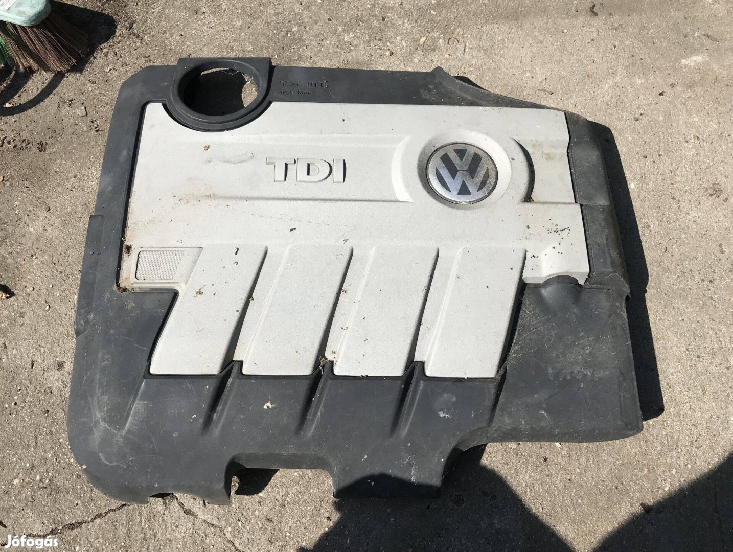 VW Passat B6 2,0 CR motorburkolat 03L 103 925