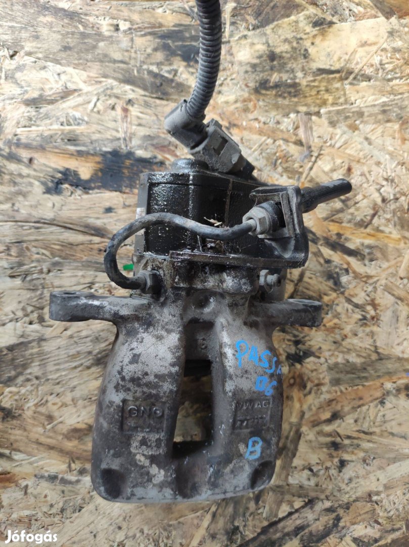 VW Passat B6 2.0 TDI bal hátsó féknyereg kézifék motorral