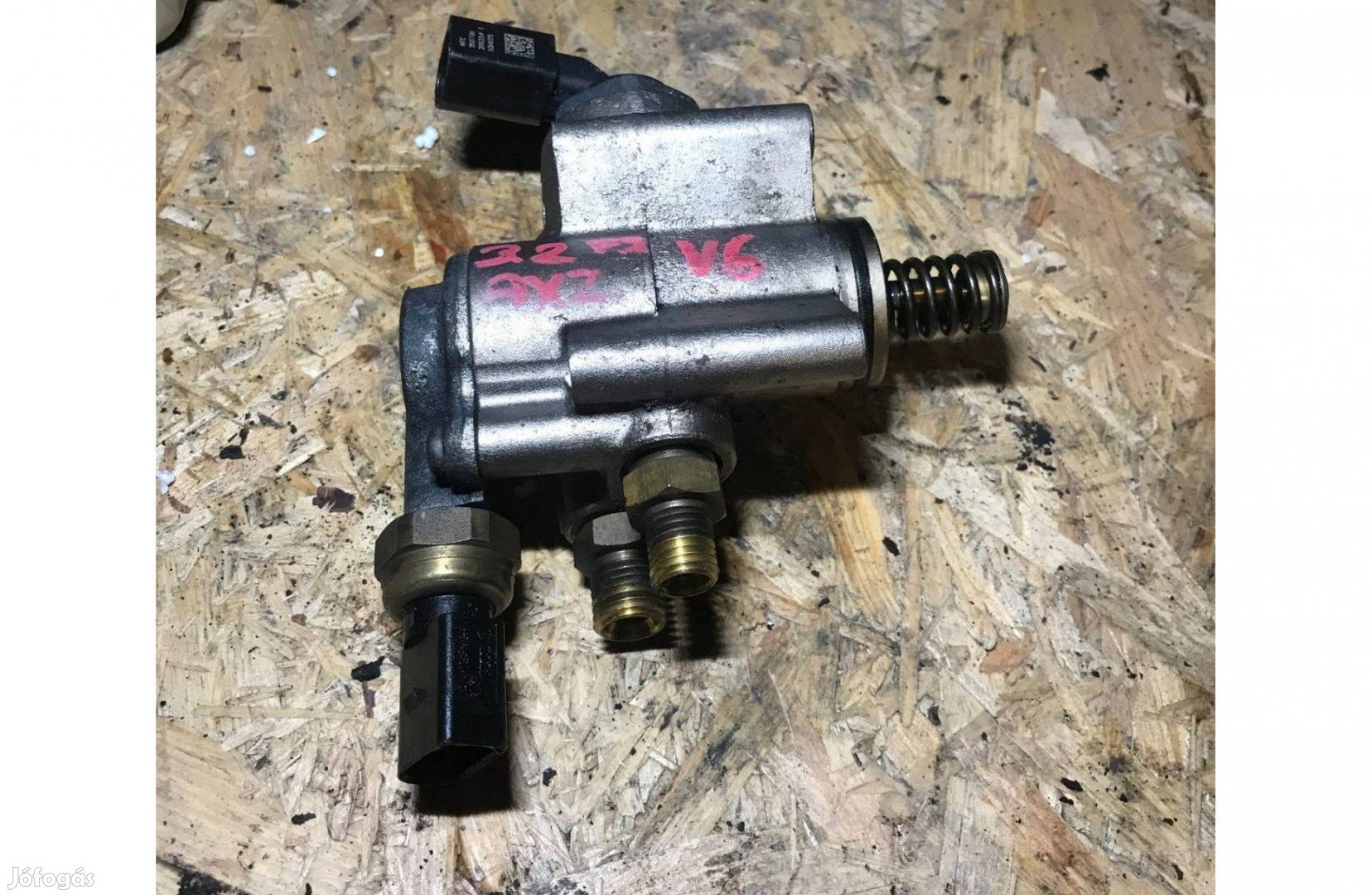 VW Passat B6 3,2 V6 FSI_ nagynyomású szivattyú 03H 127 025
