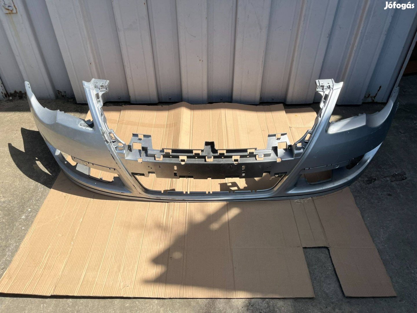 VW Passat B6 (3C) első lökhárító 3c0807221a