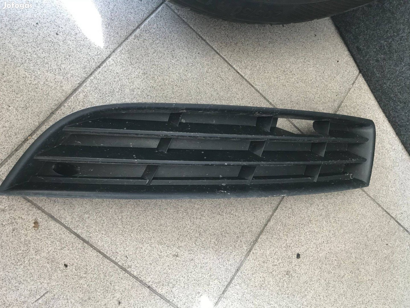 VW Passat B6 _ bal első lökhárító rács 3C0 853 665