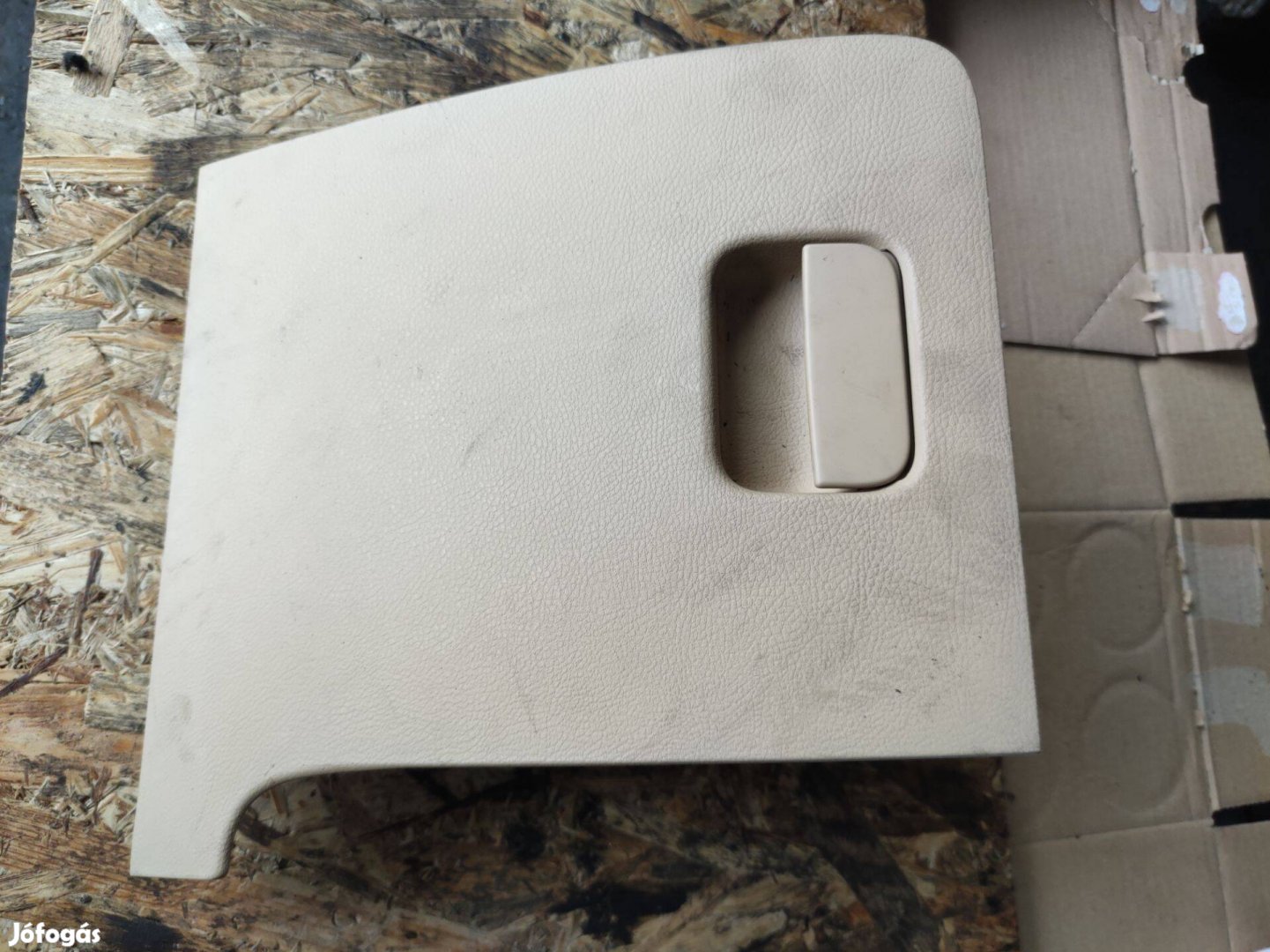 VW Passat B6 bal első tároló rekesz