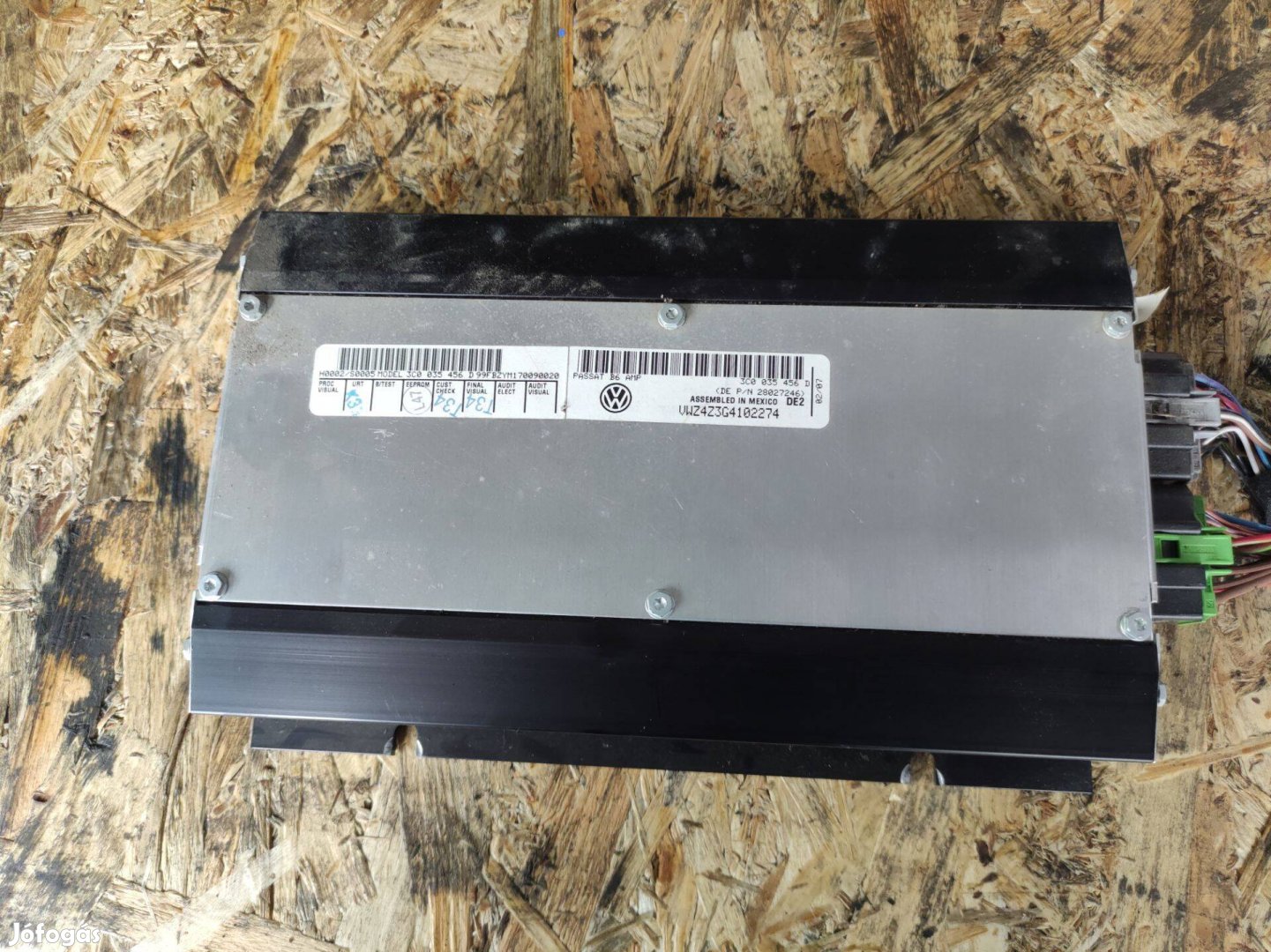 VW Passat B6 erősítő végfok