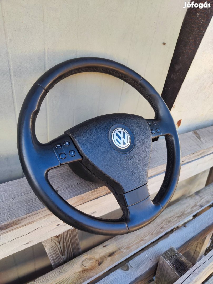 VW Passat B6 kormány jó állapotú 