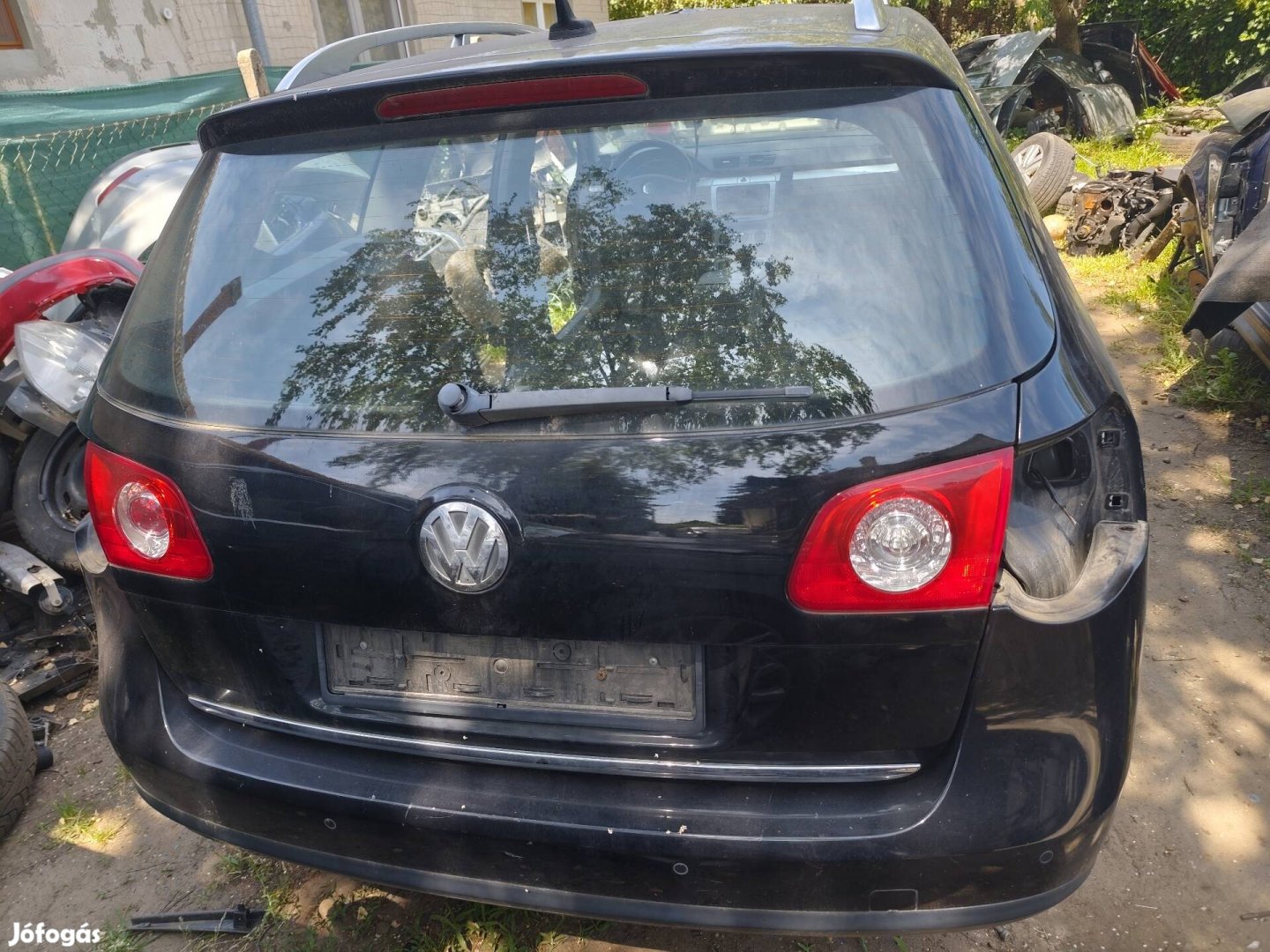 VW Passat B6 lc9x csomagtér ajtó kis hibaval
